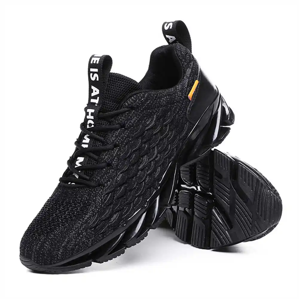 Outdoor Sports Store - Größe 44 Größe 39 Wanderschuhe Mann